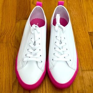 ⚡️NWOT⚡️ Marc Fisher with Pink Soles